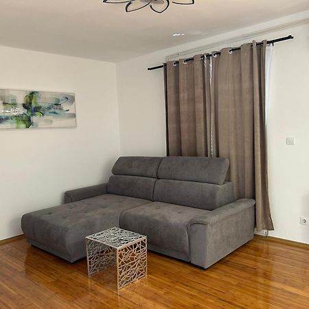Appartamento Apartman L&A Biograd Na Moru Esterno foto