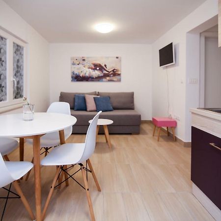 Appartamento Apartman L&A Biograd Na Moru Esterno foto