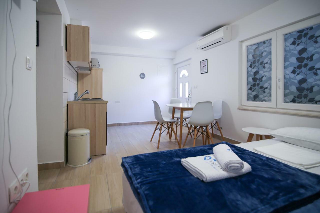 Appartamento Apartman L&A Biograd Na Moru Esterno foto