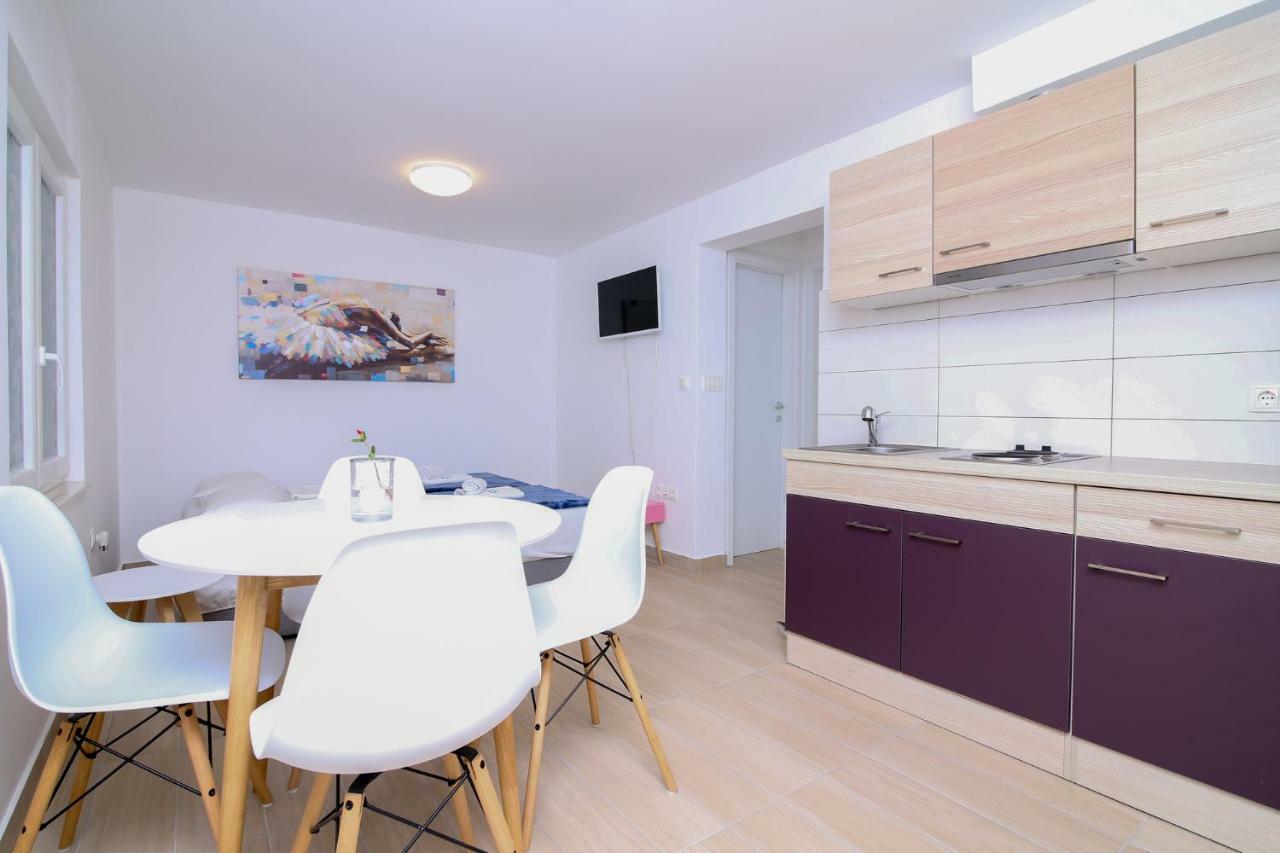 Appartamento Apartman L&A Biograd Na Moru Esterno foto